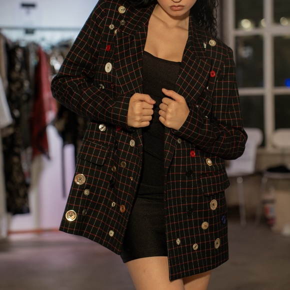 Button Me Up - Upcycled Blazer - Picture 3 of 4